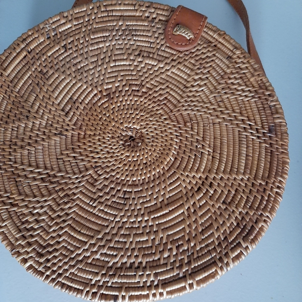 Handbag - Picture 3 of 3